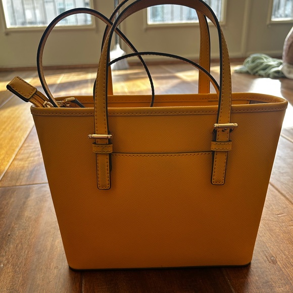 Michael Kors Jet Set Travel Extra-Small Logo Top-Zip Tote Bag & Wallet - Picture 2 of 5